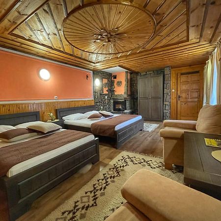 Guest Rooms Colorit Koprivštica Exteriér fotografie