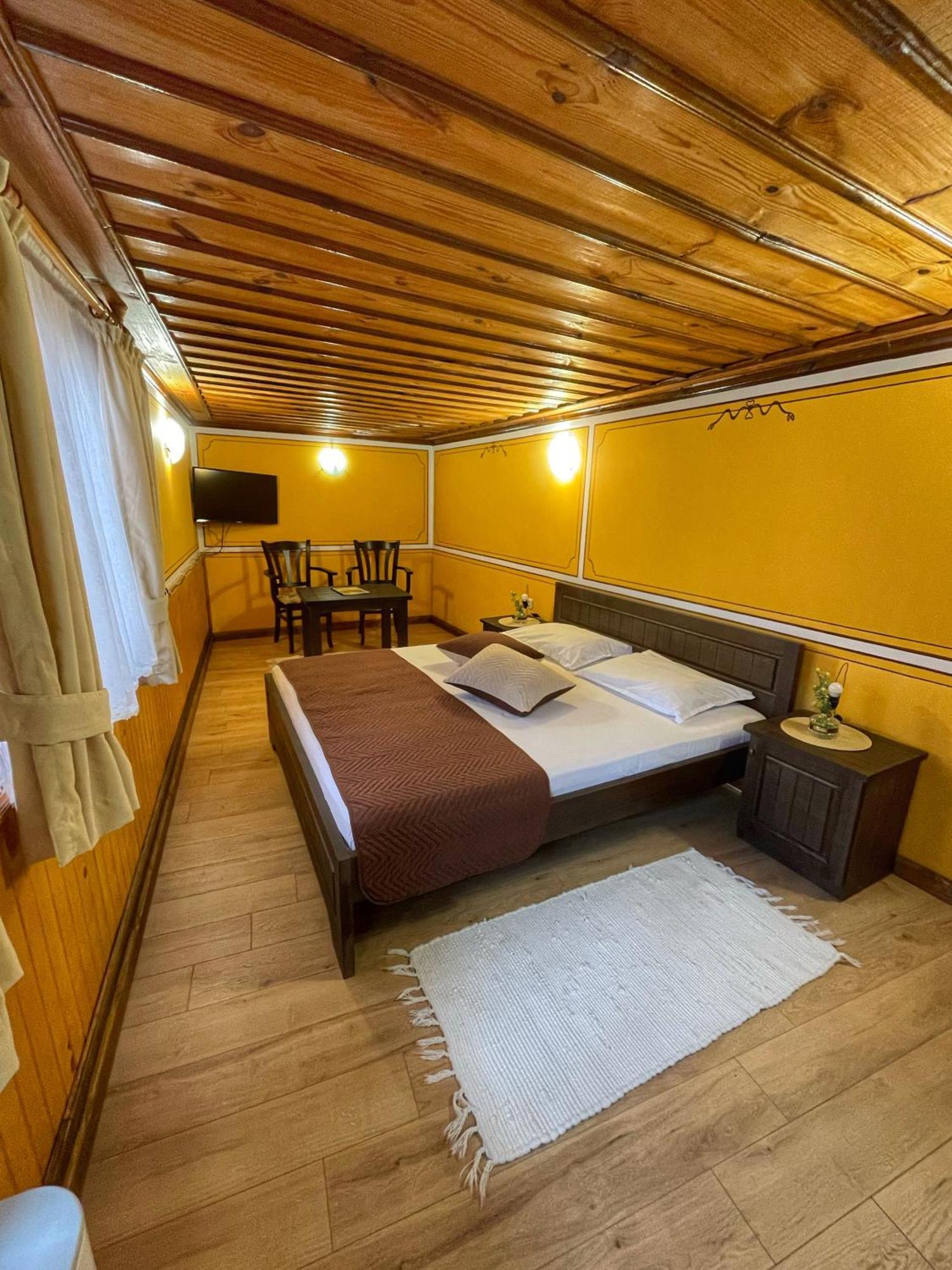 Guest Rooms Colorit Koprivštica Exteriér fotografie