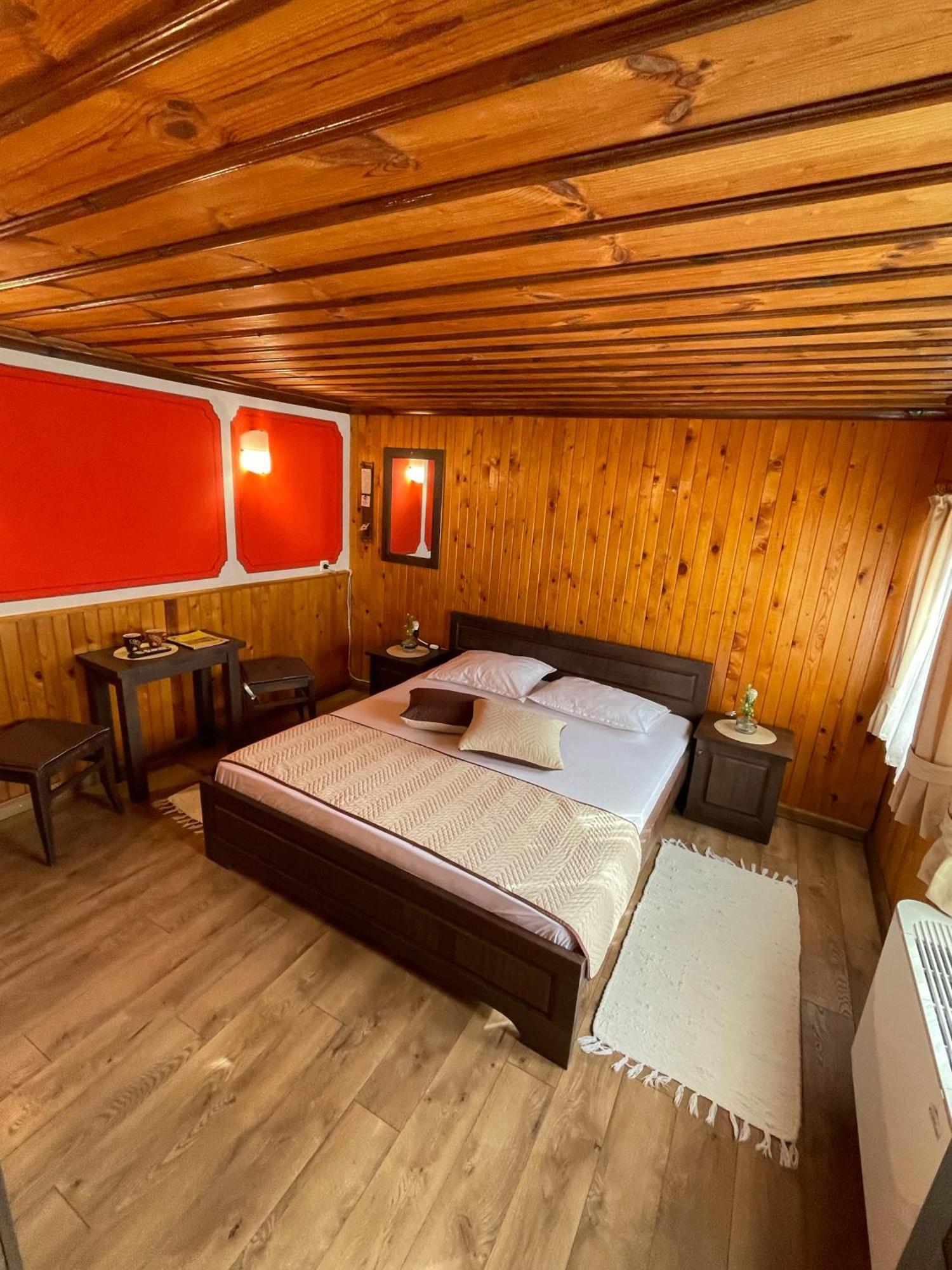 Guest Rooms Colorit Koprivštica Exteriér fotografie