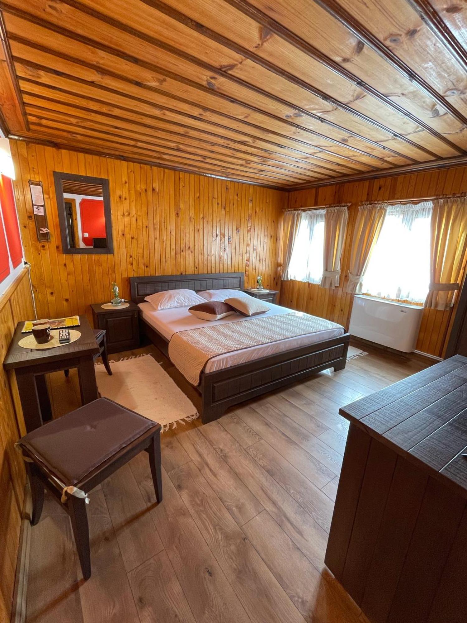 Guest Rooms Colorit Koprivštica Exteriér fotografie