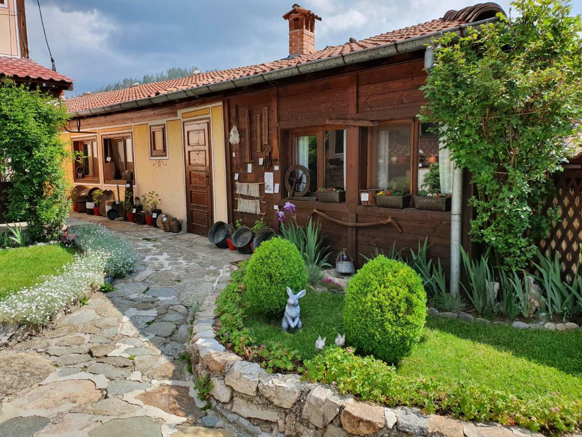 Guest Rooms Colorit Koprivštica Exteriér fotografie